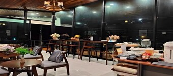 The Sky Roof Homestay Kiriwong