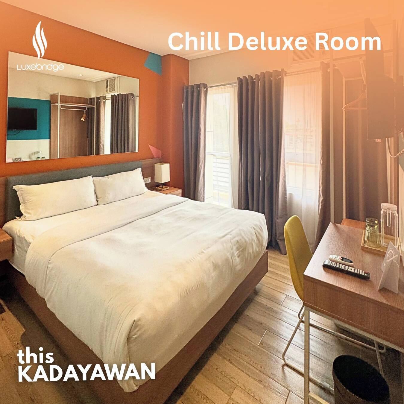 Desk, laptop workspace, free WiFi