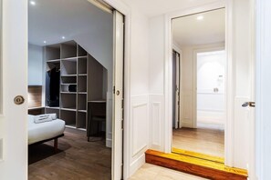 Room - Enjoybcn Plaza Catalunya Apartment (Barcelona)