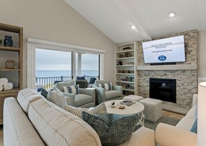 Smart TV, fireplace - Luxury Lakefront Living | New vacation rental (Spring Lake)
