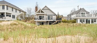 Luxury Lakefront Living | New vacation rental