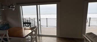 Luxury Lakefront Living | New vacation rental