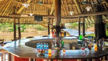 Bar (en la propiedad)