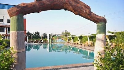 Clarks Safari Kheda, Ahmedabad