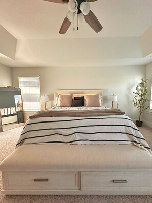 4 bedrooms, WiFi, bed sheets - Masters 2027- Sleeps 8
~7 mi to Augusta National (North Augusta)