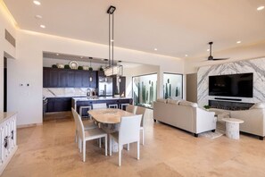 Dining - 4BR Ocean & Golf Views | Golf Cart + Transport Inc (Cabo San Lucas)