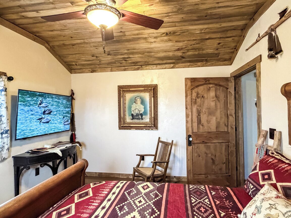 1 habitación, acceso a internet y ropa de cama 