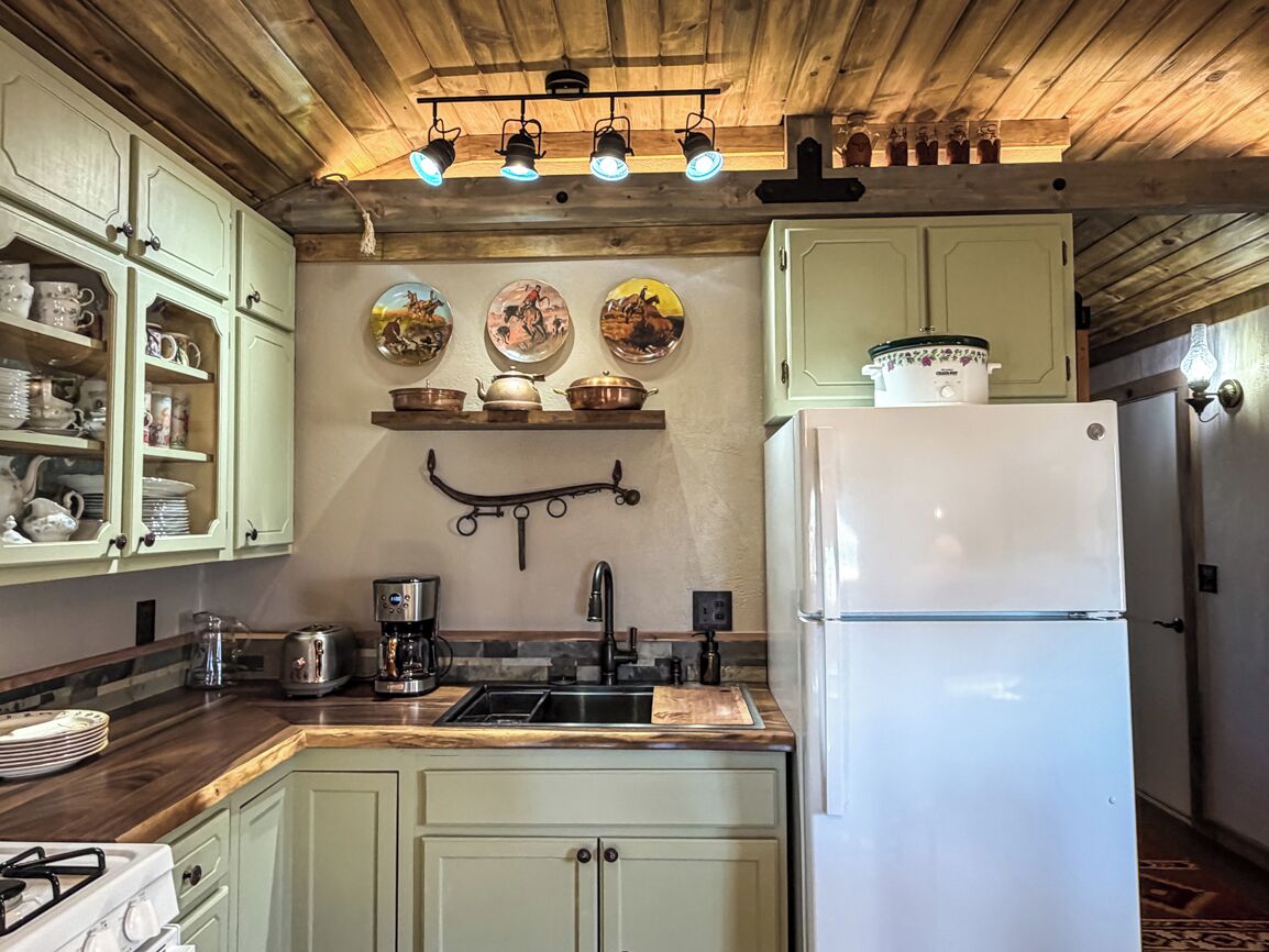 Mikrobølgeovn, ovn og kokeplater