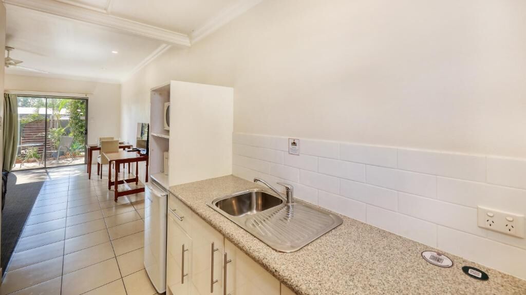 Phòng đôi Superior, 1 giường cỡ queen, sân hiên, quang cảnh v ườn | Bếp riêng | Tủ lạnh, lò vi sóng, lò nướng, bếp nấu 