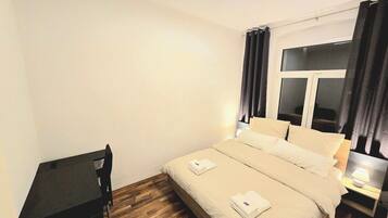 2 Schlafzimmer, Bügeleisen/Bügelbrett, kostenloses WLAN, Bettwäsche