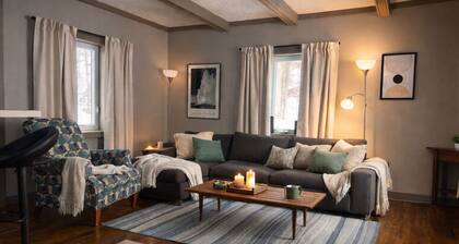 Walk to Nubs Nob • Ski Hill Views • Cozy 2BR Ski Basecamp