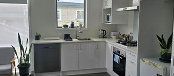 Entire House - 2 Bedroom Bungalow