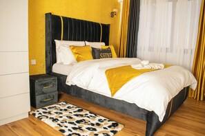 2 chambres, fer et planche à repasser, Wi-Fi, literie fournie