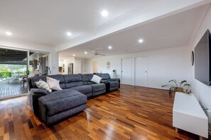 Living area - COASTAL CHILL (Woolgoolga)