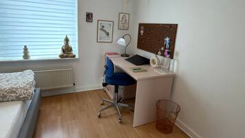 Room, 1 Bedroom, Smoking, Hot Tub | 1 bedroom
