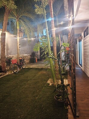 Property grounds - Charming hostel suites with AC in vibrant Playa del Carmen (Playa del Carmen)