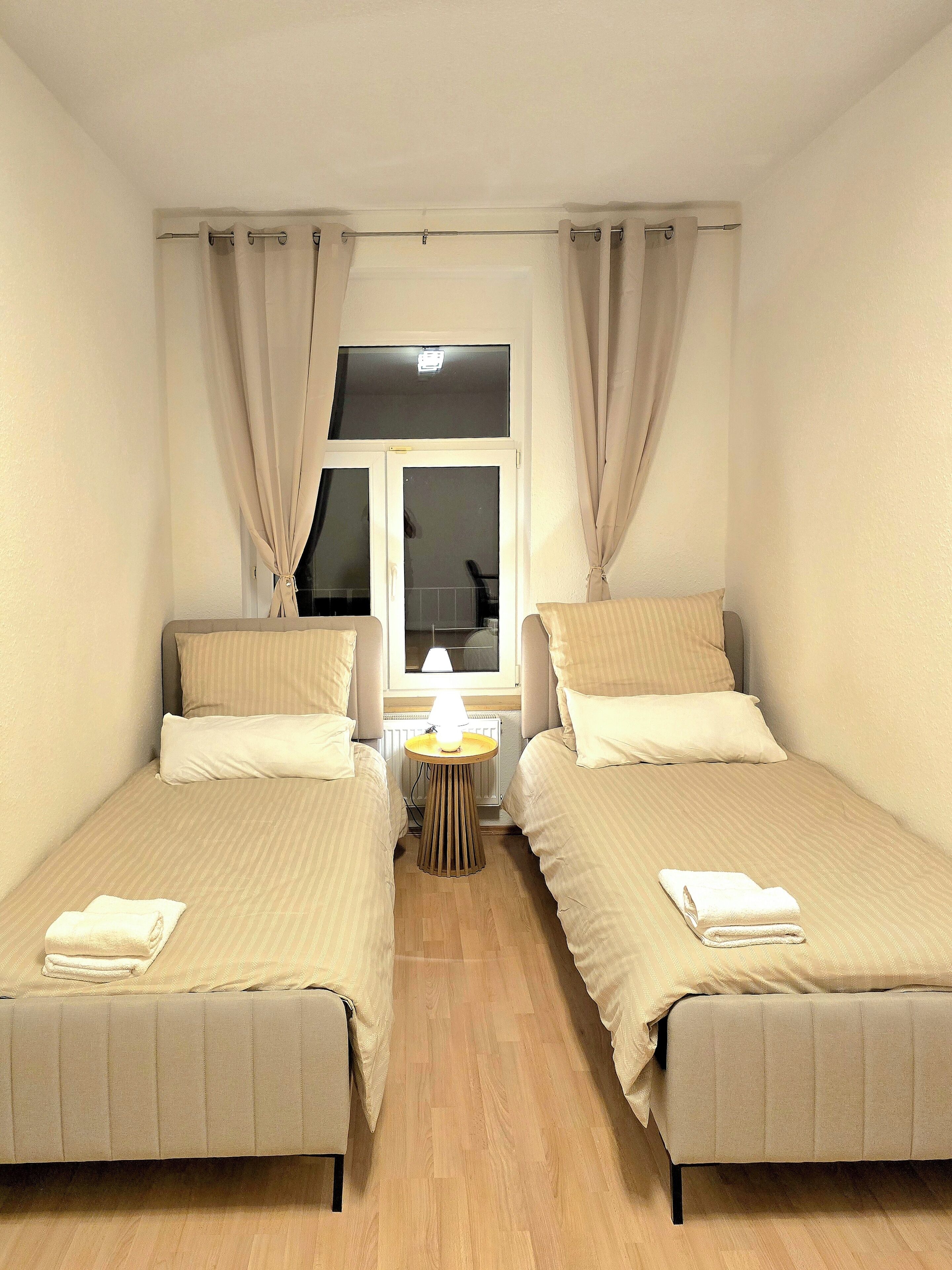 Iron/ironing board, free WiFi, bed sheets