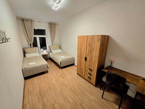 Iron/ironing board, free WiFi, bed sheets