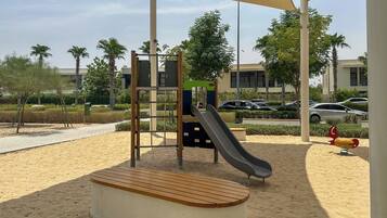 Children’s play area – outdoor