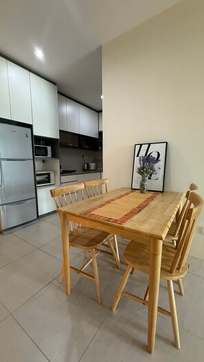 Dining - Kuching Apartment @ Riverine Diamond Kuching (Kuching)