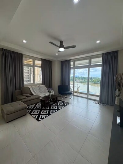 Kuching Apartment @ Riverine Diamond Kuching