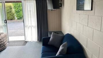 Studio Suite | Khu phòng khách