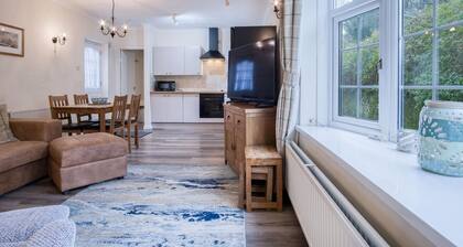 Garden Cottage - 2 Bedroom Cottage - Penally