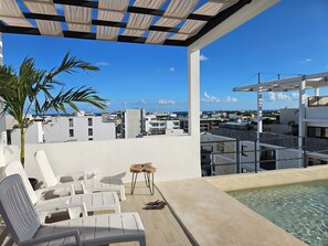 Terrace/patio - Luxurious Condo in downtown Playa del Carmen Zazil-Ha with rooftop pool (Playa del Carmen)
