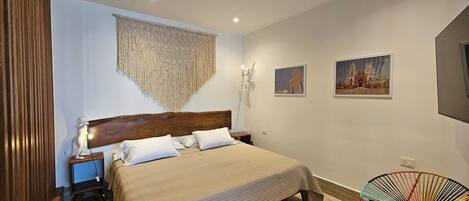 1 bedroom, in-room safe, free WiFi, bed sheets