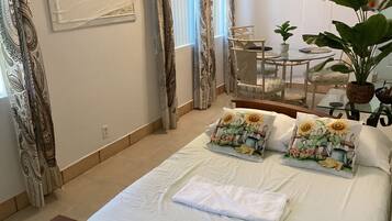 Strykjärn/strykbräda och gratis wi-fi