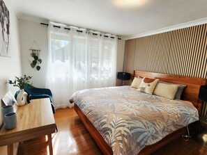 Bügeleisen/Bügelbrett, WLAN, Bettwäsche