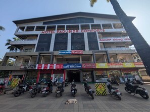 Exterior - Hotel Padubidri Comforts by Smart O'tel (Padubidri)