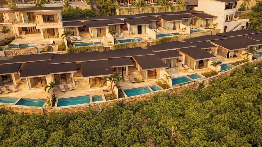 The Siren Resort