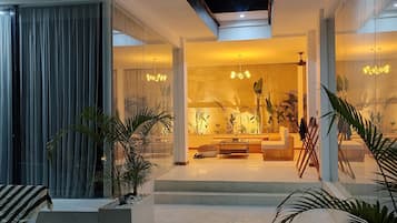 Luxury-Villa, Meerblick