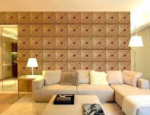 Interior detail - Maghonyi Hotel Voi (Voi)