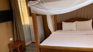 Deluxe Double Room | Free WiFi, bed sheets