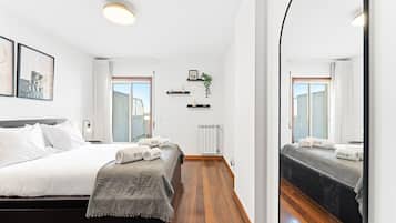 Fer et planche à repasser, accès Internet, draps fournis