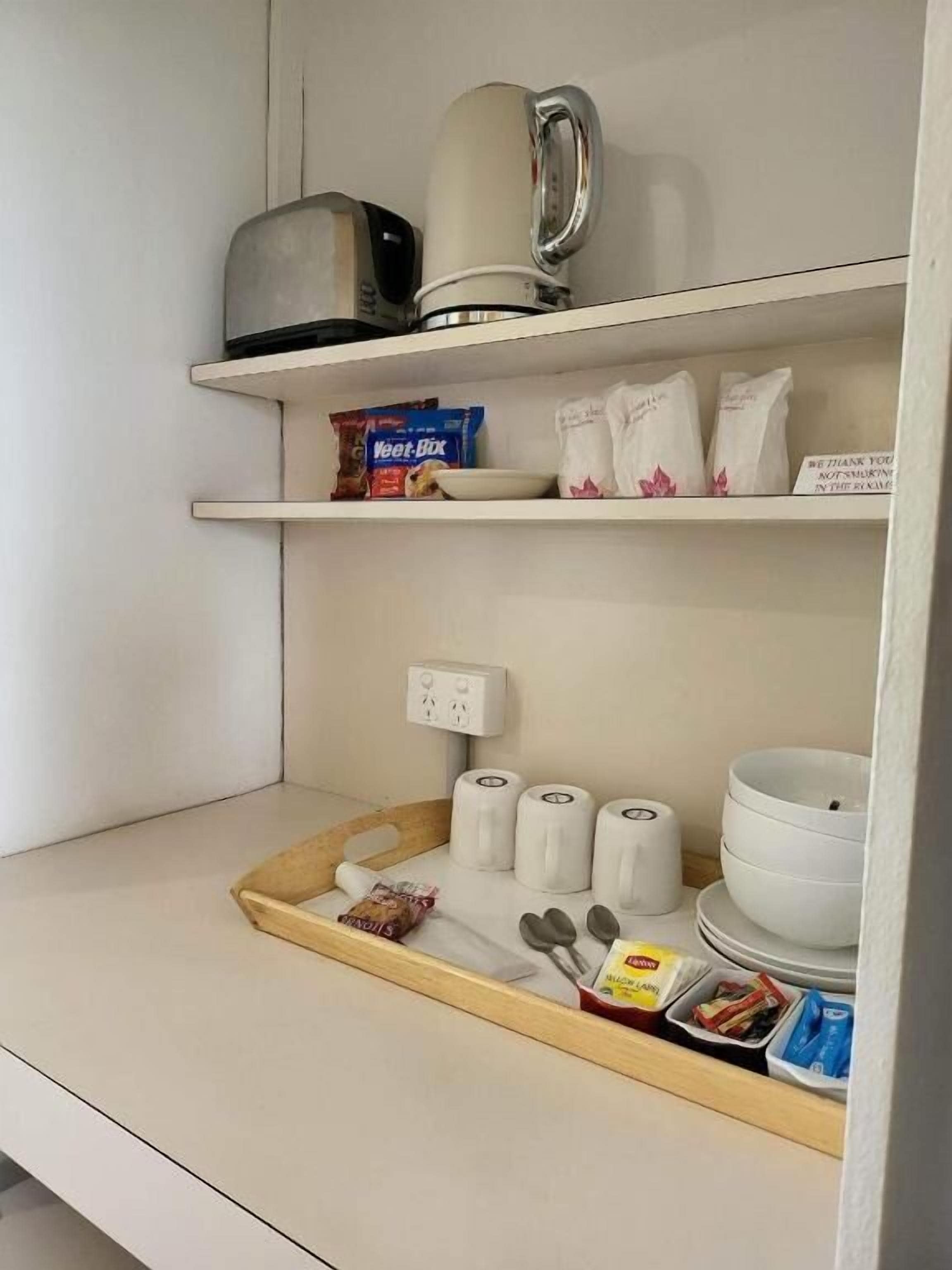 Triple Room, Multiple Beds, Non Smoking | Interior