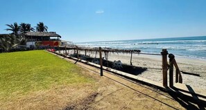 Beach - Modern House with Beach Club for 8 + Beach Club in Acapulco Diamante (Acapulco de Juárez)