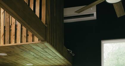 Cozy 1-bedroom cabin in Langley Arkansas, 4 miles to the beautiful Albert Pike!