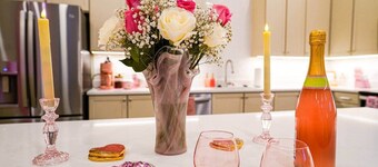 Rose Quartz Suite - NEW 2 bdrm/2 bath