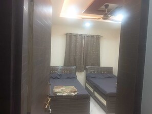 Family Room - Hotel Kulswamini Inn (Nashik)