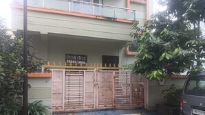 Gambar tidak terklasifikasi, 4 dari 11, tombol