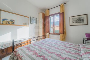 1 bedroom, iron/ironing board - APPARTAMENTI LENTISCO - BILOCALE LENTISCO (Capoliveri)
