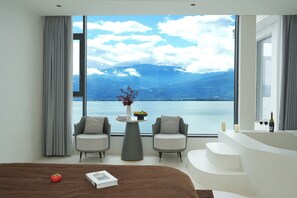 Royal Double Room, Ocean View | Premium bedding, minibar, desk, laptop workspace - Guiyue Mountain Seaview Hotel (Dali)