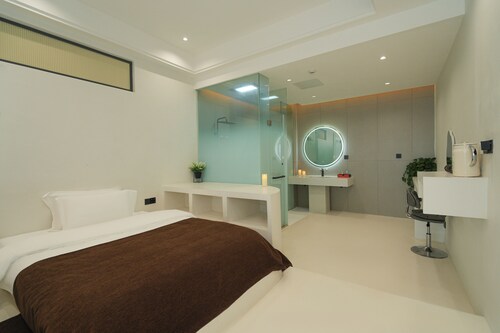 Guiyue Mountain Seaview Hotel