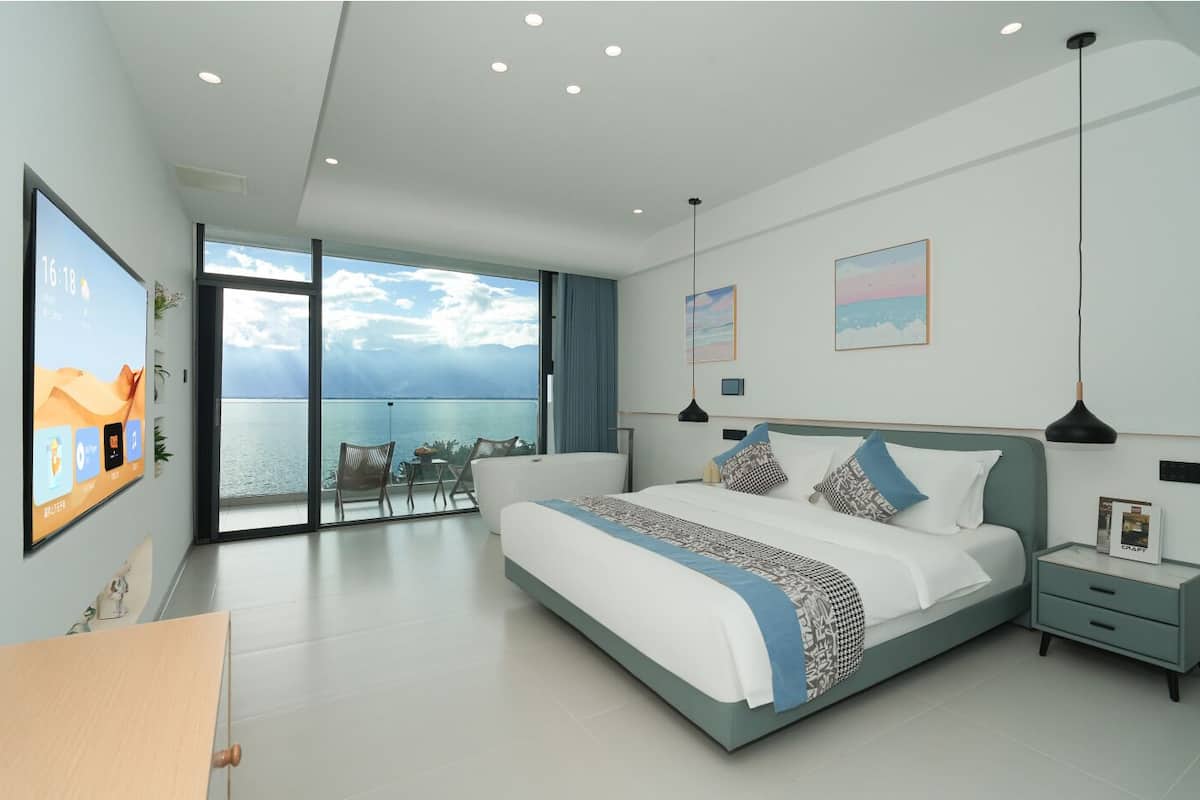 Superior-dobbeltværelse - balkon - havudsigt | Skrivebord, arbejdsområde til bærbare computere, mørklægningsgardiner