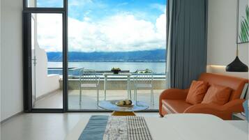 Comfort Double Room, 1 King Bed, Ocean View | Desk, laptop workspace, blackout drapes, free WiFi