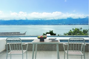 Family Quadruple Room, Ocean View | Teres/patio