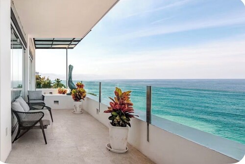 Luxury Ocean Front Penthouse - Olas Altas, Puerto Vallarta
